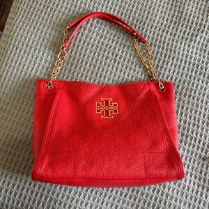Tory Burch 39057 Britten Small Slouchy Tote in Poppy Red